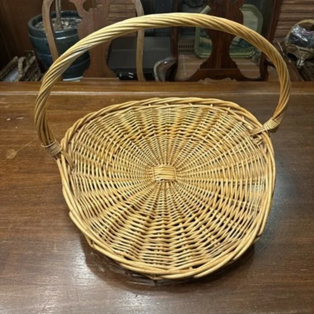 Large Vintage Wicker Gathering Basket Garden Flower Herb French Country